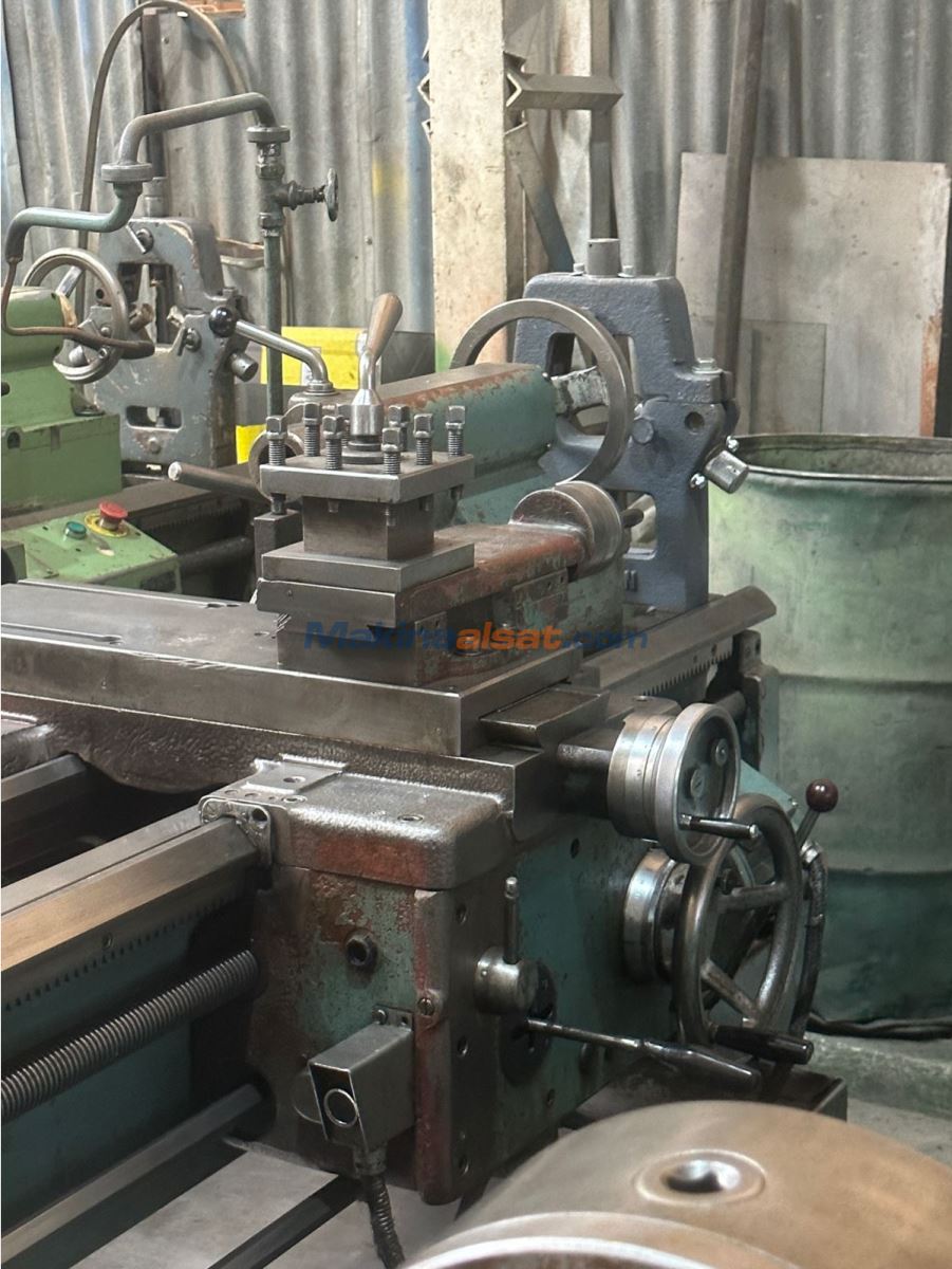Satılık ikinci el SN 40 Çekoslovak 1 Metre Torna Universal Torna makinesi