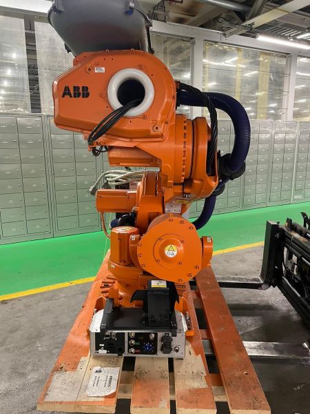 ABB IRB 6640 M2004 Robot