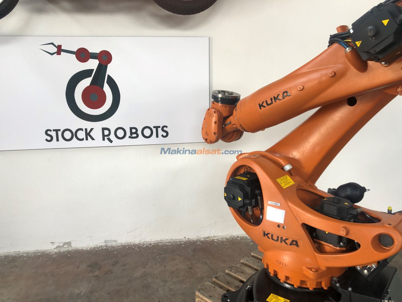 KUKA KR 240 R2900 ULTRA KRC4 Robot