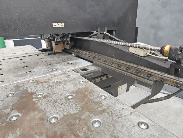 AMADA ARCADE 210 Punch Pres