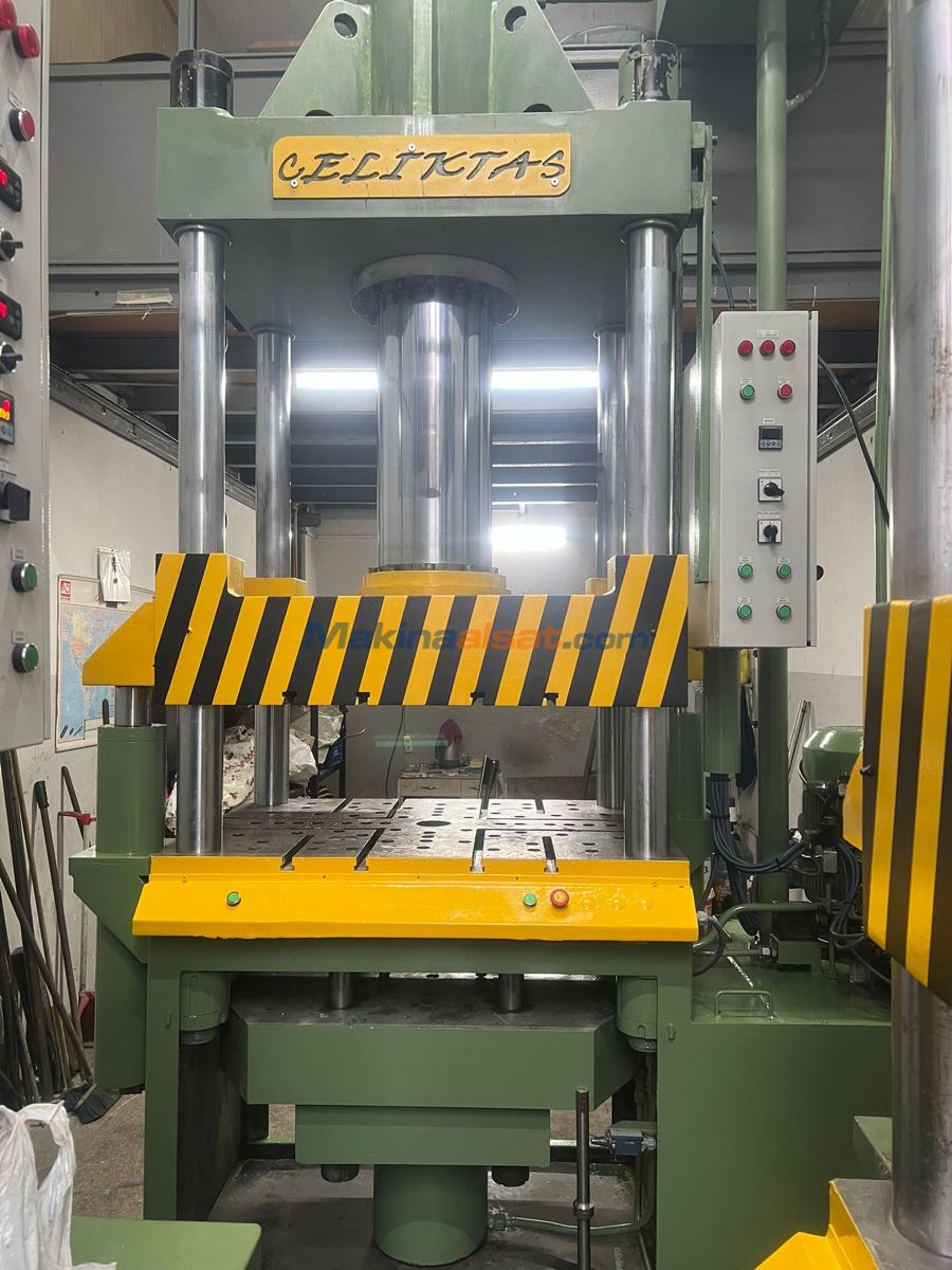 ÇELİKTAŞ 900 X 800 TABLA 200 TON HİDROLİK PRES