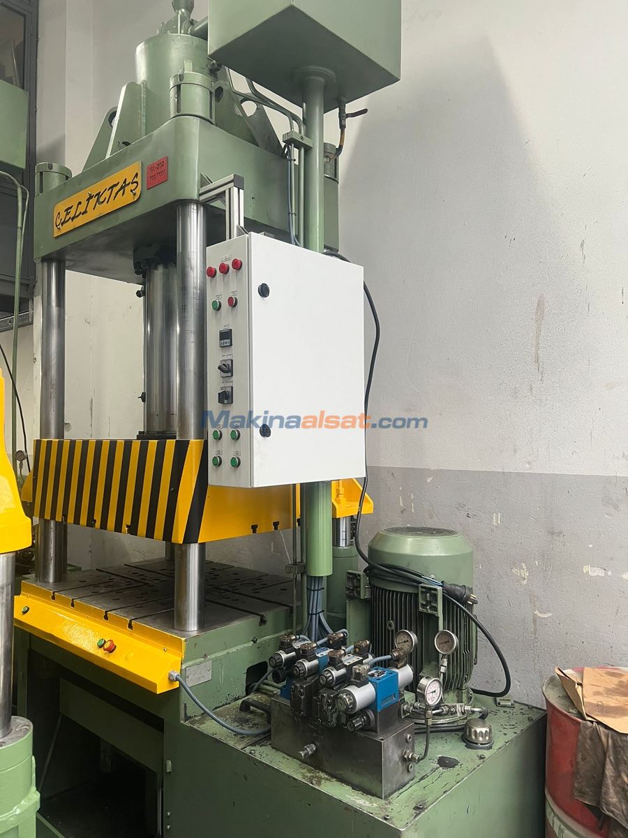 ÇELİKTAŞ 900 X 800 TABLA ÖLÇÜSÜ 180 TON HİDROLİK PRES