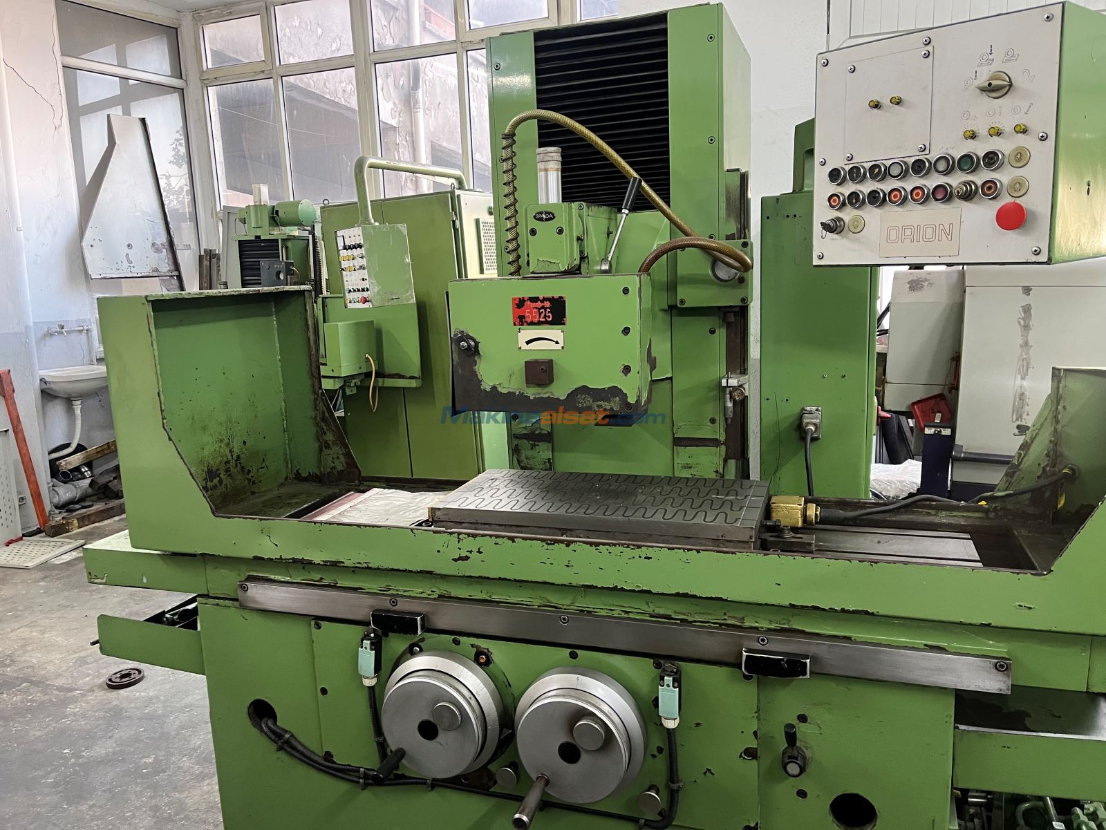 ELB ORION marka 300 x 600 mm Dalmalı Yüzey Taşlama