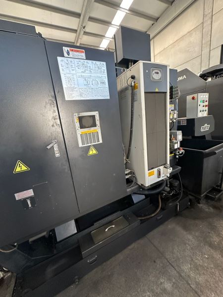 OKUMA GENOS M560-V-e CNC Dik İşlem