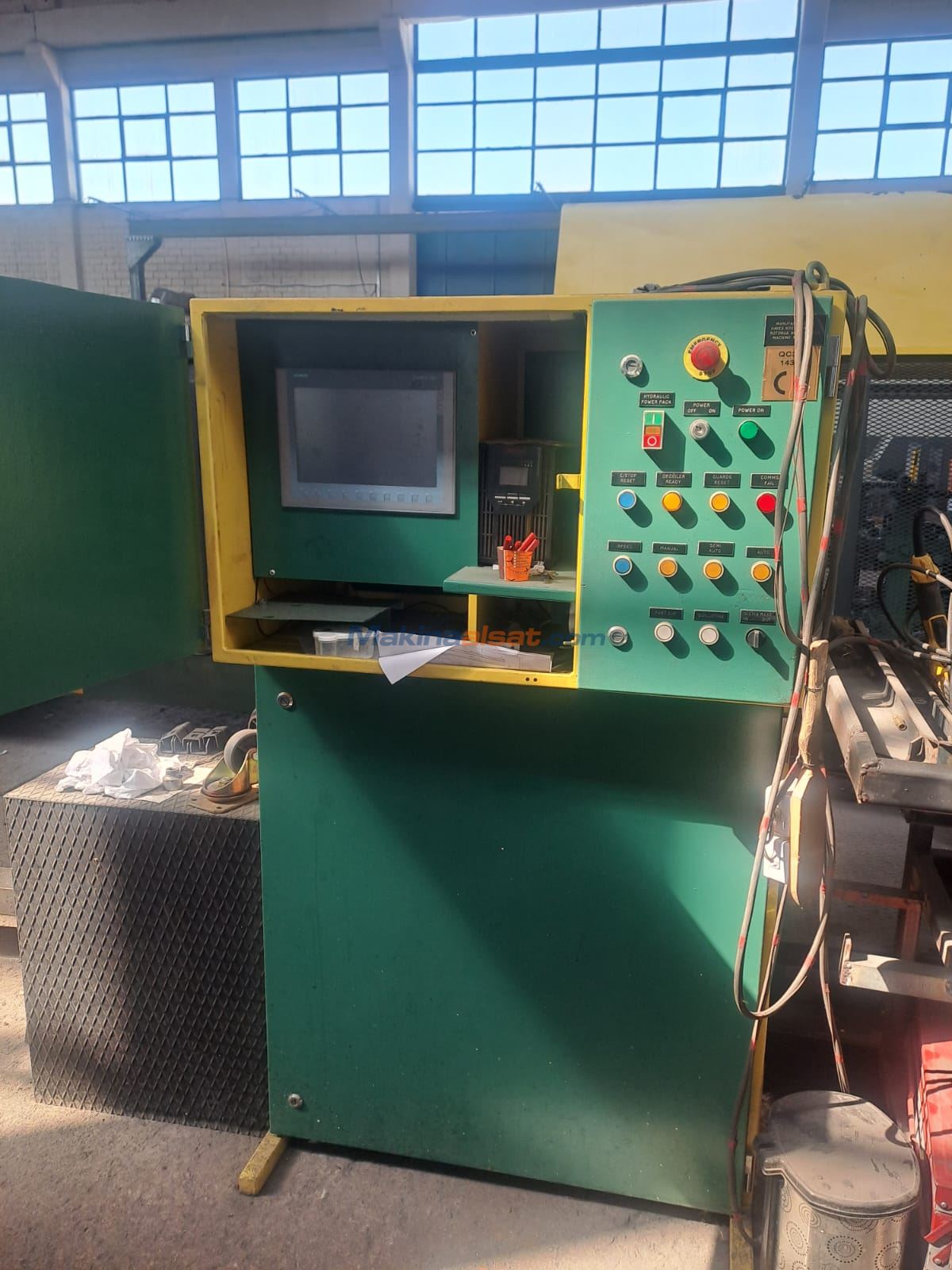 Hayes QC300  Roll Form