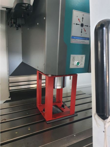 Stokta Hazır Favory VMC 855 CNC Dik İşlem