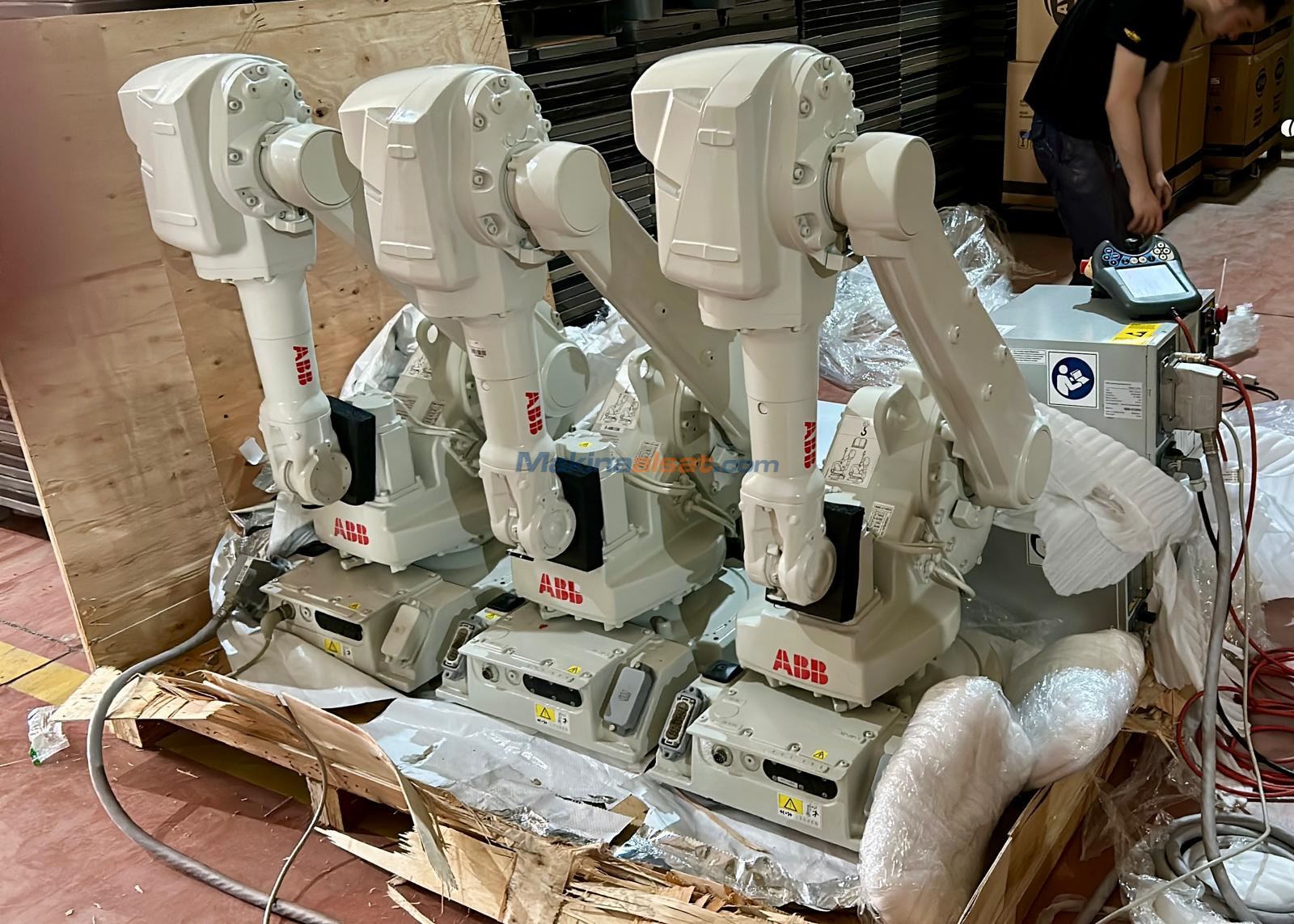 ABB IRB 1600-10/1.45 - MODEL YILI 2017 - ENDÜSTRİYEL ROBOT