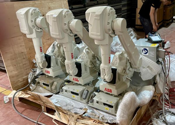 ABB IRB 1600-10/1.45 - MODEL YILI 2017 - ENDÜSTRİYEL ROBOT