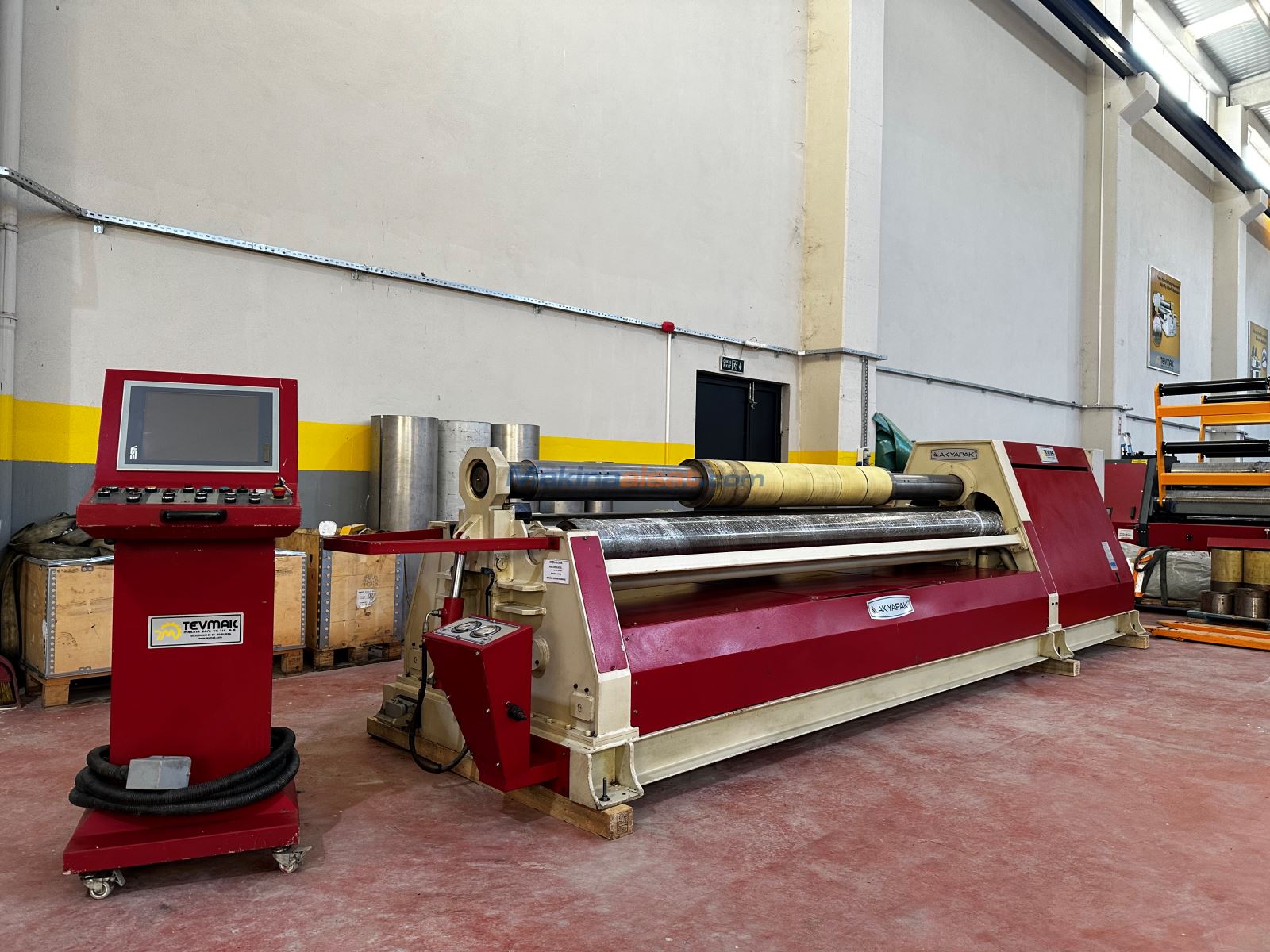 AKYAPAK AHS 3300X4-6 MM. KULAKLI KOMPOZİT BÜKÜM SİLİNDİR