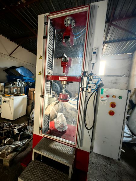 Çekme Kopma Test Ölçüm Cihazı