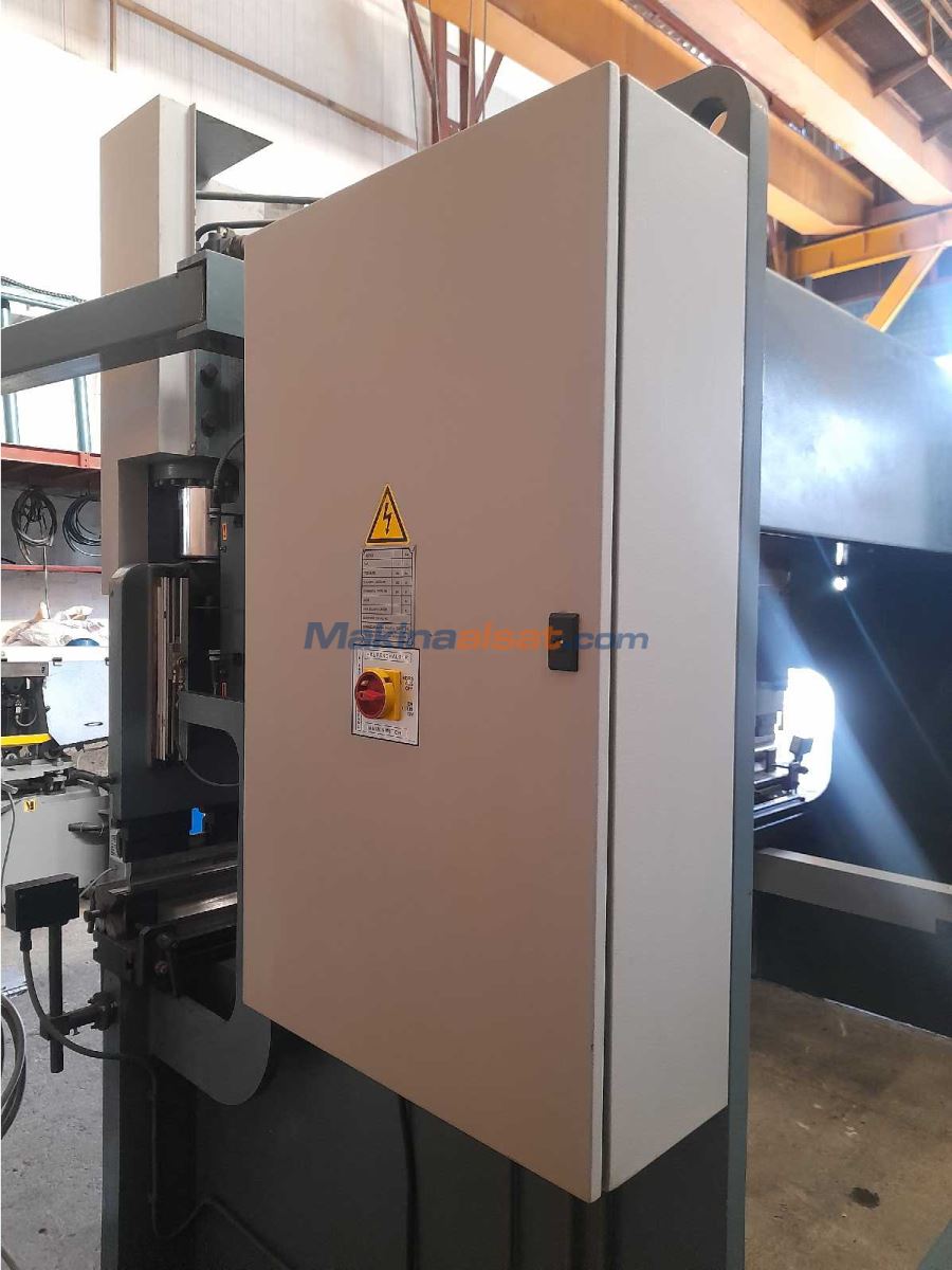 DURMA 3 METRE 120 TON CNC ABKANT