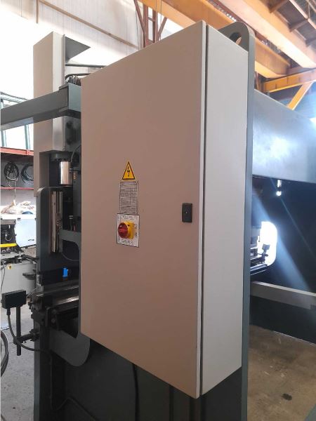 DURMA 3 METRE 120 TON CNC ABKANT