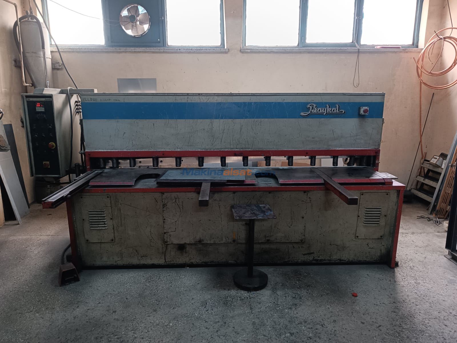 Baykal HGL 2600/6 Hidrolik Giyotin
