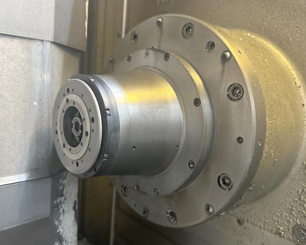 HÜLLER HILLE BLUESTAR 5 5 Eksen CNC İşleme