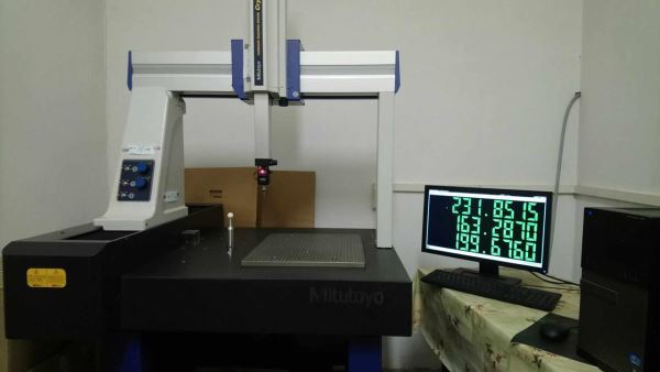 CMM Mitutoyo Crysta Plus M544