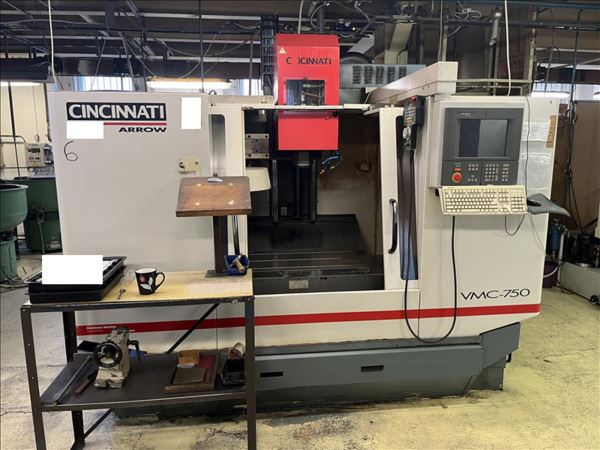 Machining Center (Vertical) Cincinnati Arrow VMC 750