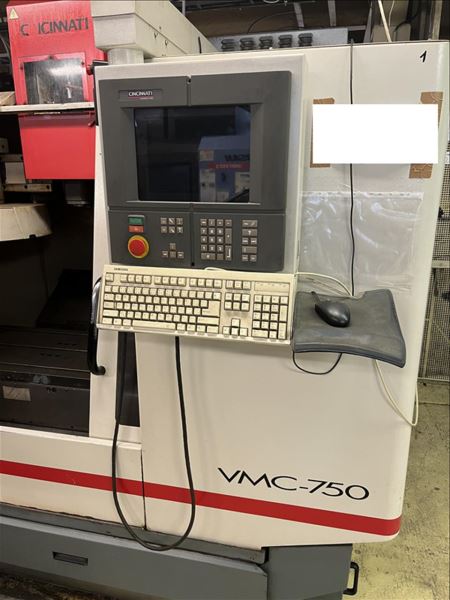 Machining Center (Vertical) Cincinnati Arrow VMC 750