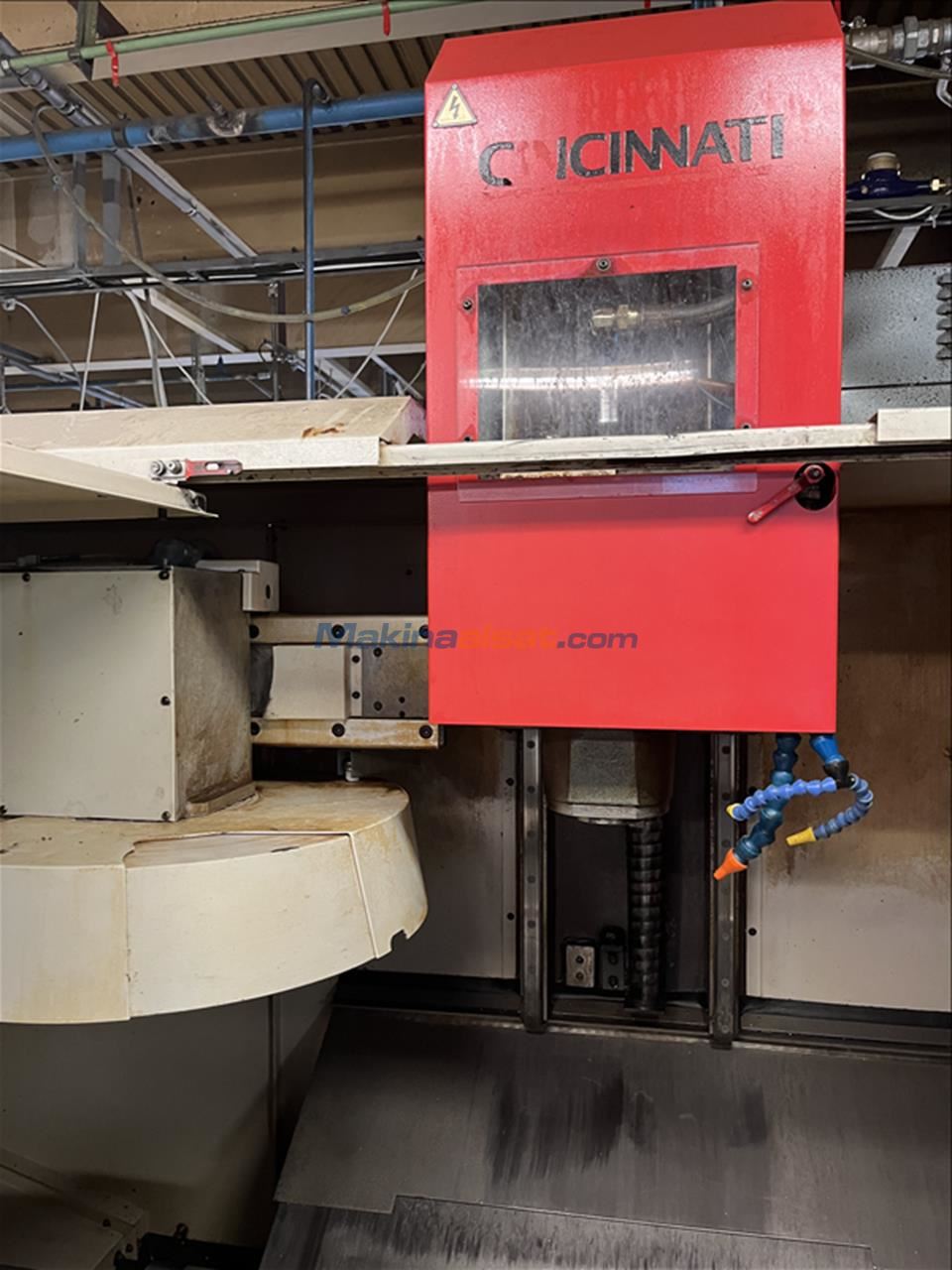 Machining Center (Vertical) Cincinnati Arrow VMC 750