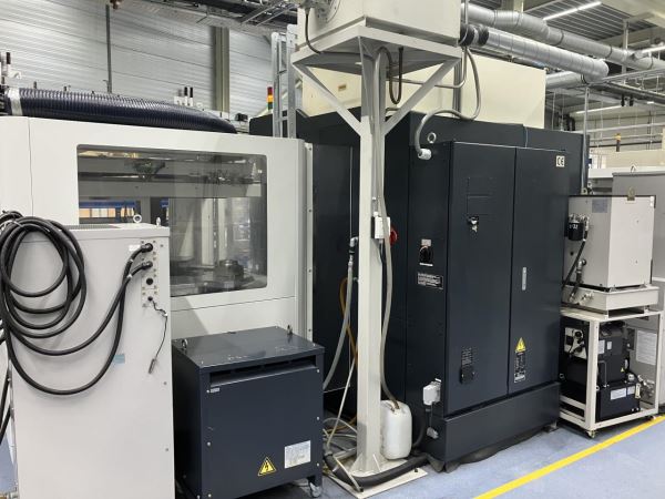 MAKINO V 33i Graphite 5 Eksen CNC İşleme