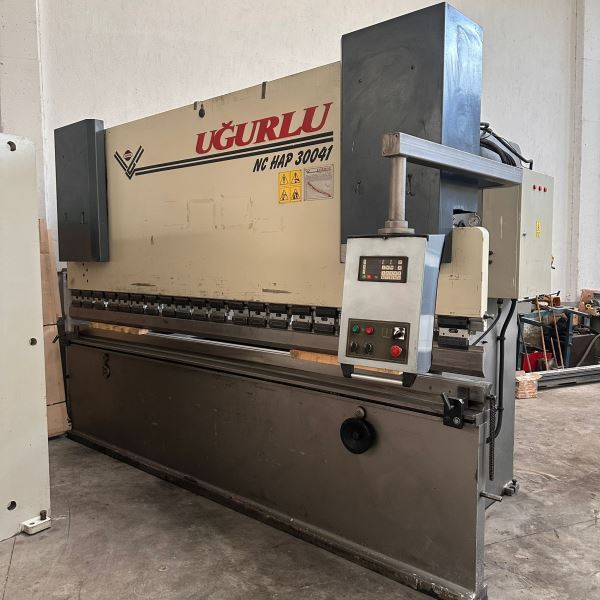 UĞURLU MARKA 4 Metre X 300 TON NC HİDROLİK ABKANT PRES