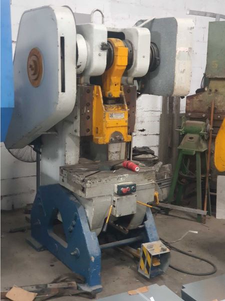 Dirinler 60 Ton Eksantrik Pres