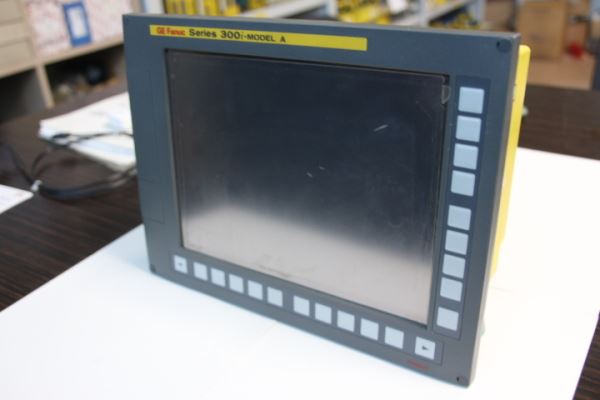 FANUC KONTROL PANELİ 300i-MODEL A  A13B-0196-B504