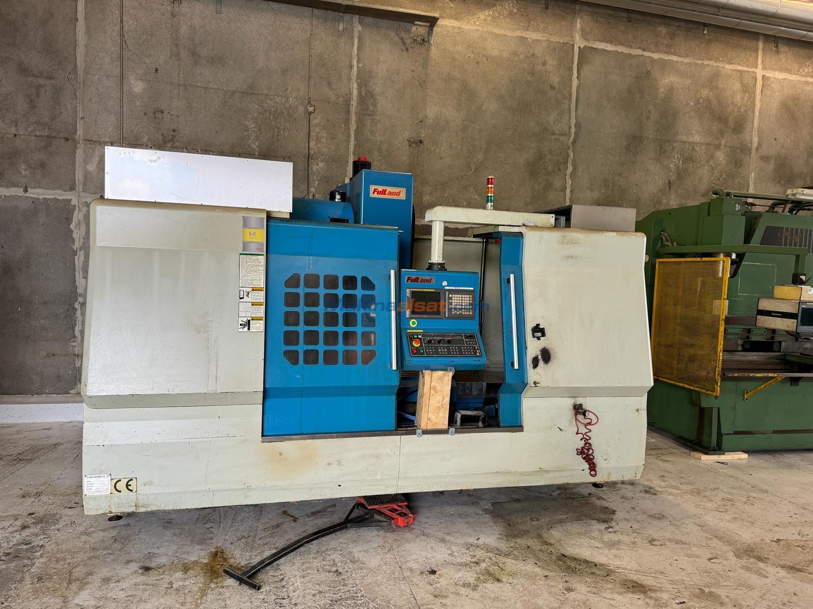 FulLand FMC 1400  /  4 Eksenli CNC  Dik işleme Merkezi