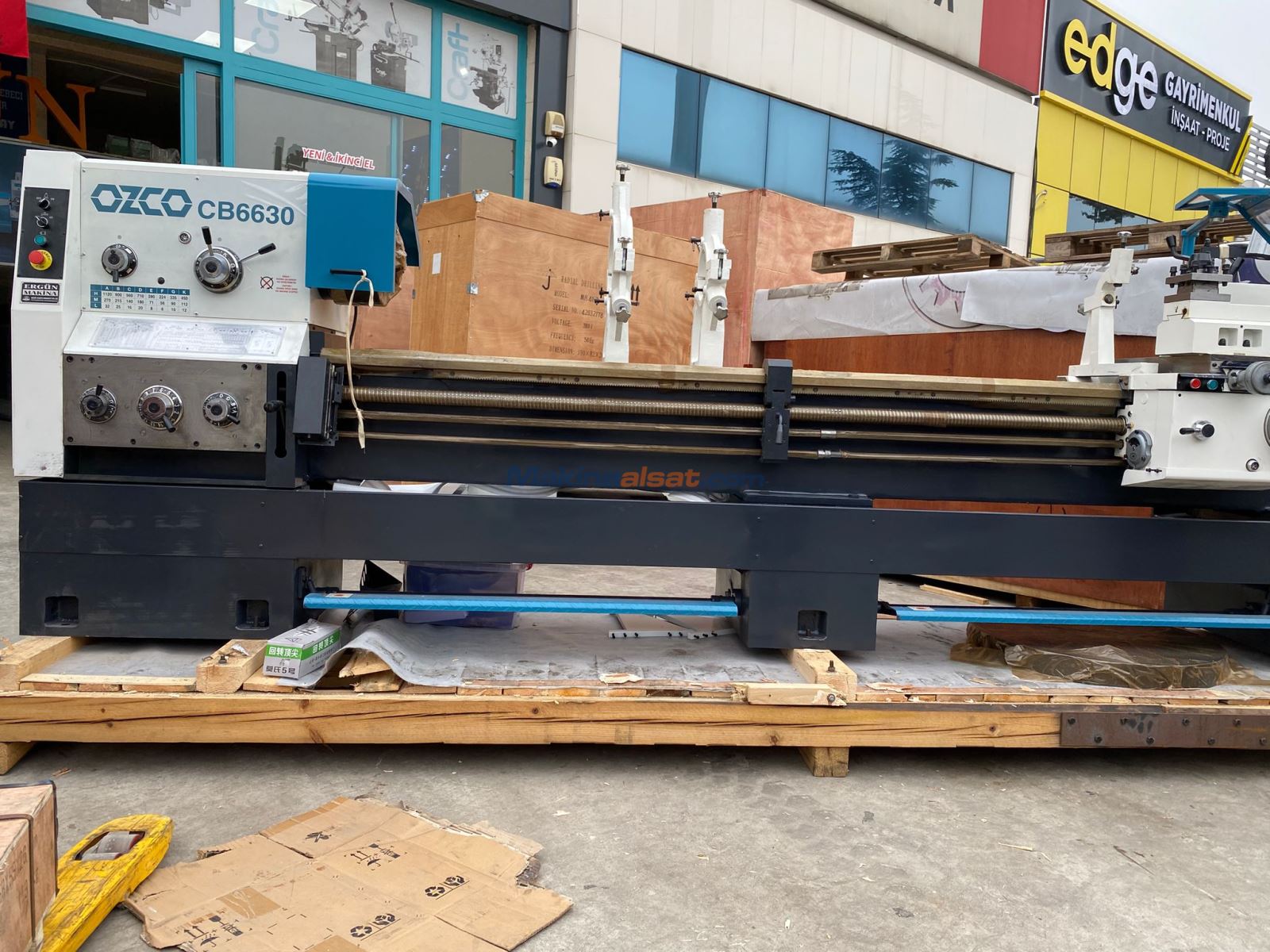 OZCO CB6630 YUNNAN ÜNİVERSAL TORNA