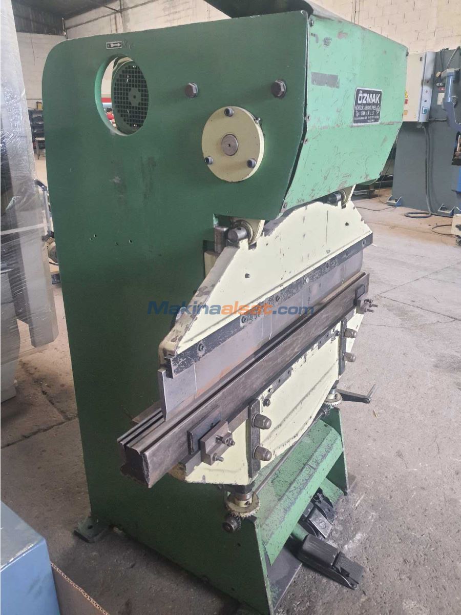 Özmak 1250 x 2 mm Abkant Pres