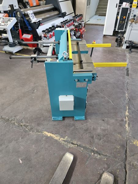 1300 x 2,5 MM REDÜKTÖRLÜ GİYOTİN MAKAS