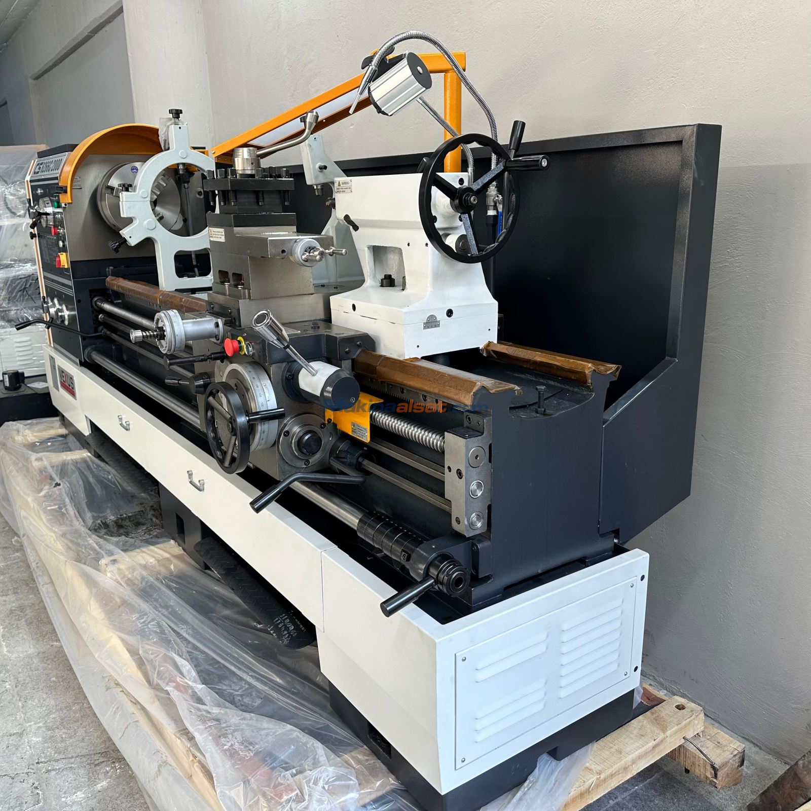 STOKTAN HEMEN TESLİM 2 METRE 660 ÇAP BAOJİ TORNA