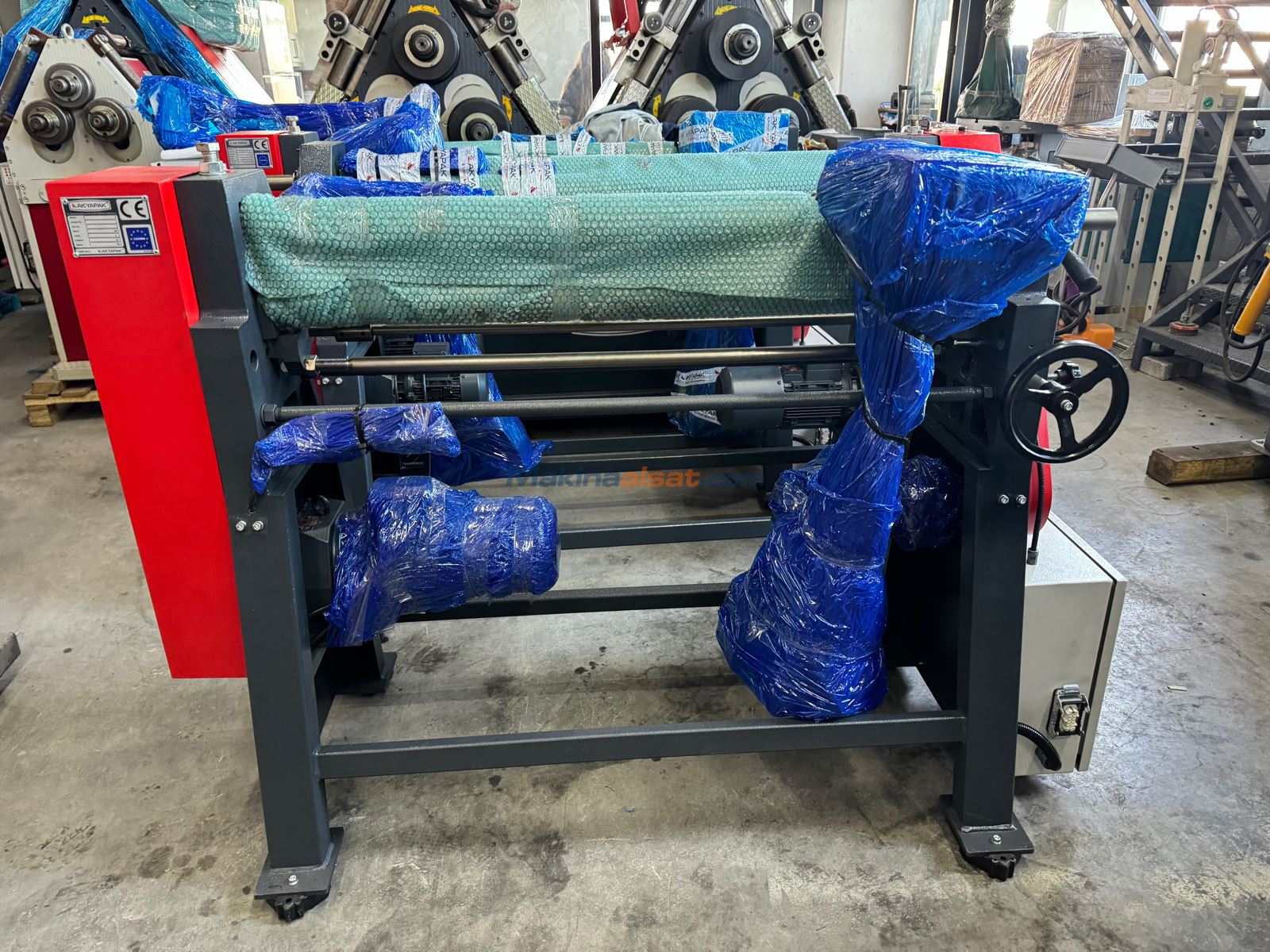 AKYAPAK 1050 x 3 MM SİLİNDİR