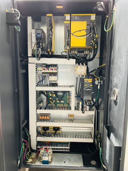 Doosan Lynx 220 LYC C Y Eksenli CNC Torna