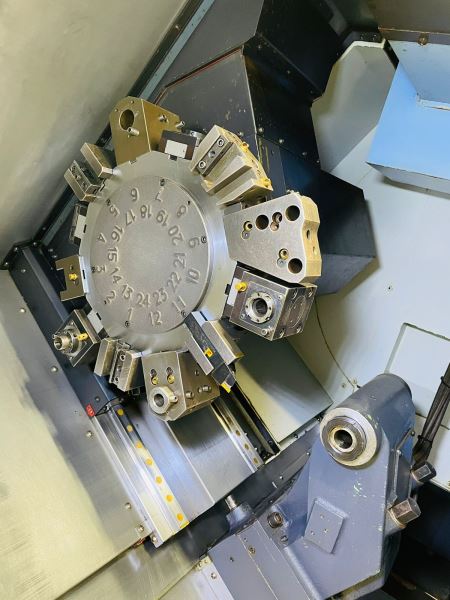 Doosan Lynx 220 LYC C Y Eksenli CNC Torna