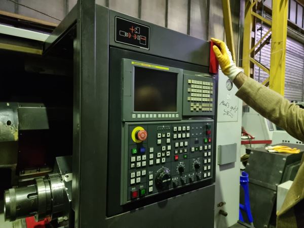 DOOSAN  PUMA  2100 MS  10.inc. Çift Ayna / 2 x C-eksen + B-eksen- Sürücülü CNC Torna