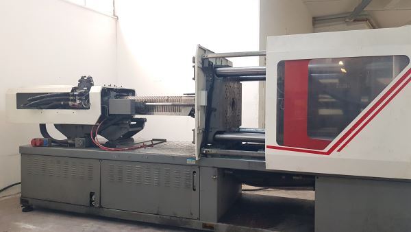 SERVO BOLE 260 TON PLASTİK ENJEKSİYON