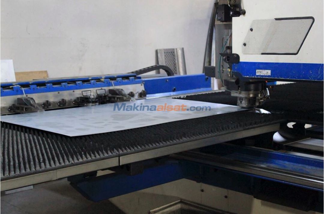 TRUMPF TRUPUNCH 2000R CNC PUNCH PRES