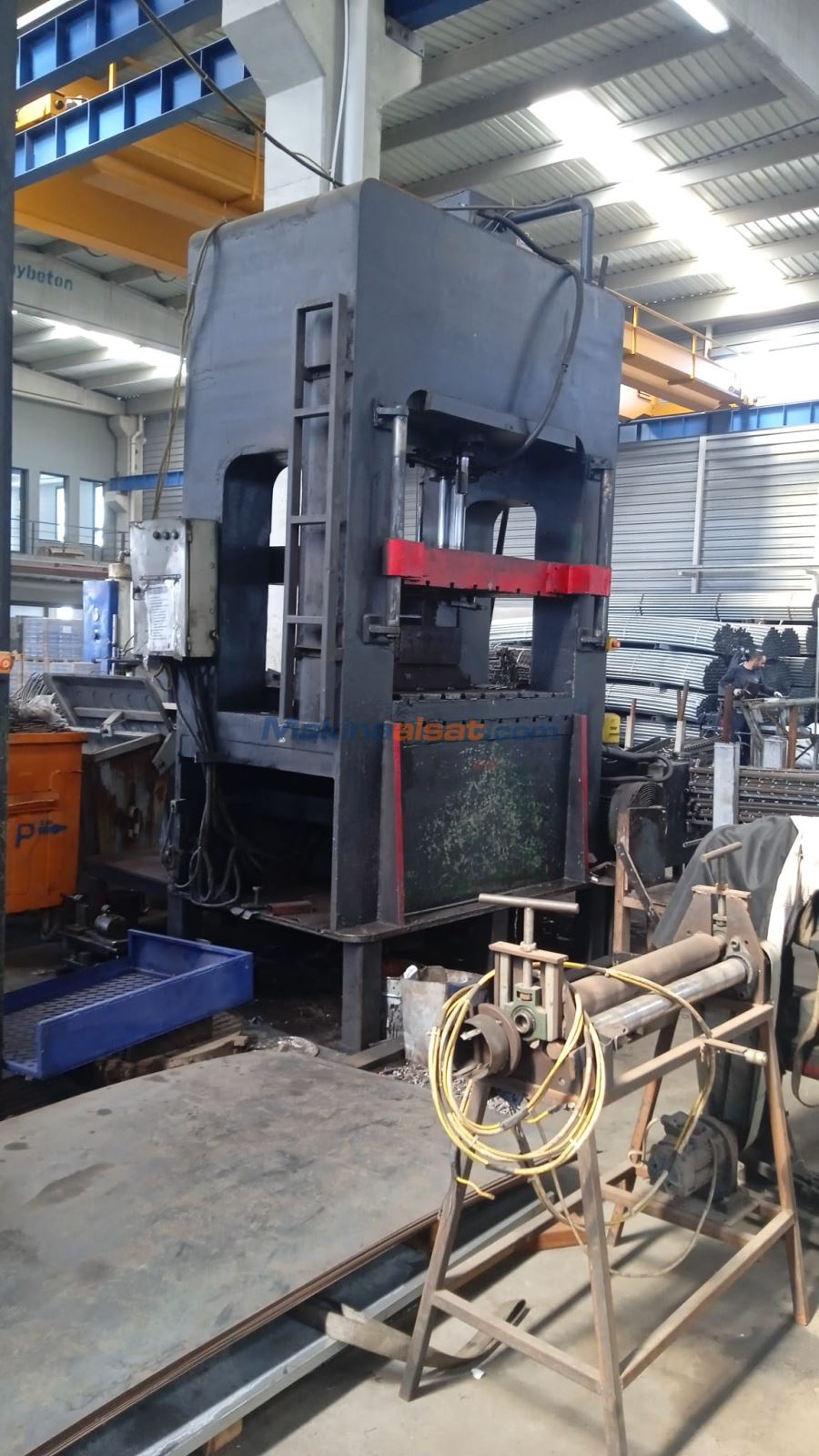 300 TON H HİDROLİK SIVAMA PRESİ