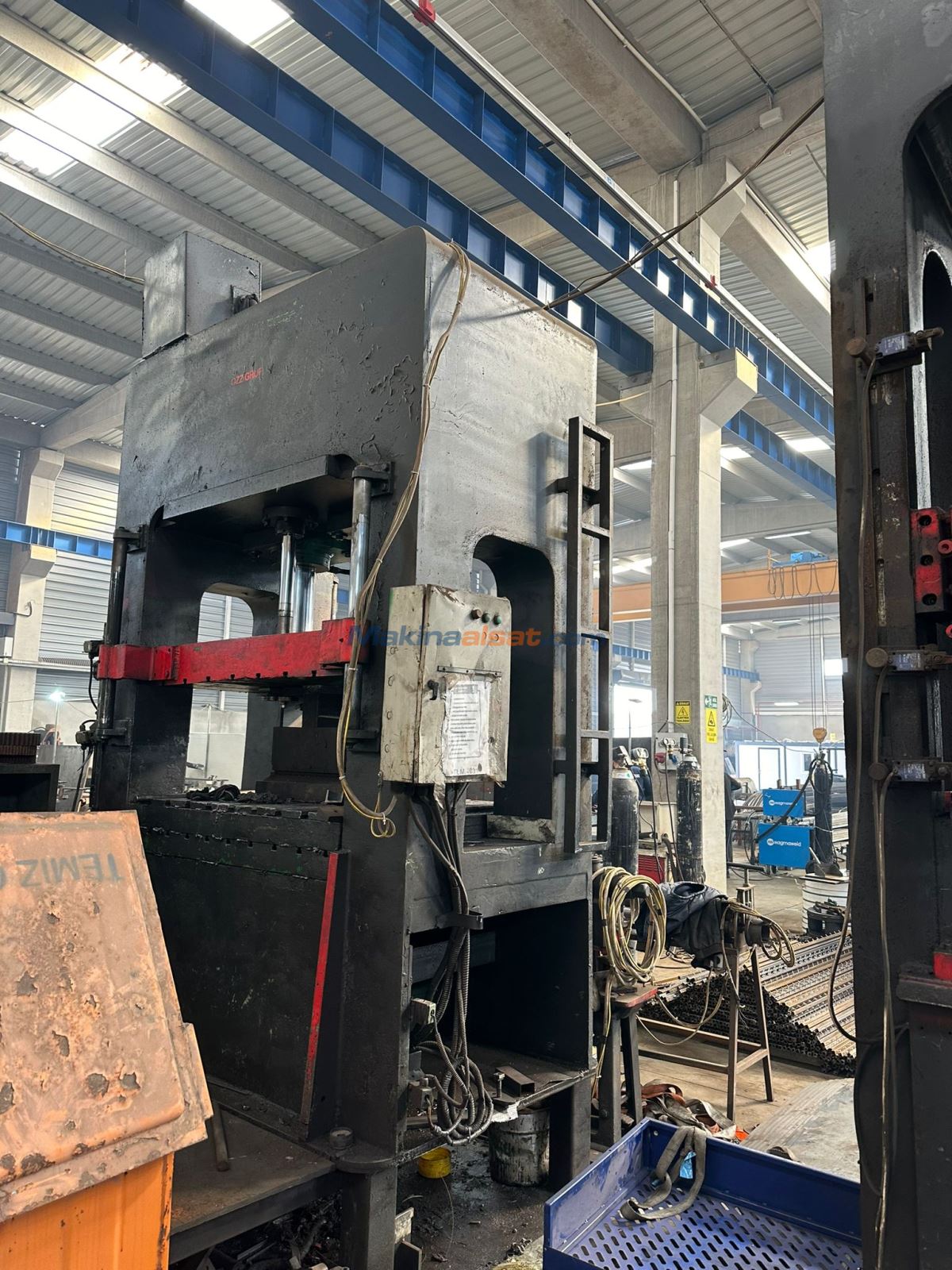 300 TON H HİDROLİK SIVAMA PRESİ