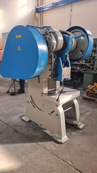 60 TON DÖKÜM GÖVDE EKSANTRİK PRES