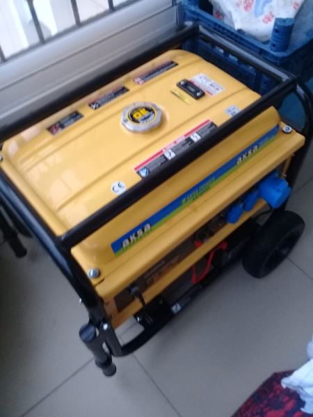 Aksa AAP-8000E Benzinli Monofaze 8 kW Jeneratör