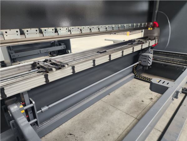 CNC HİDROLİK ABKANT PRES