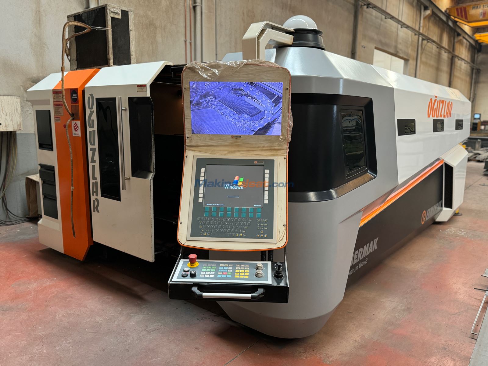 ERMAKSAN 4 kW YEDEK TABLALI LAZER KESİM
