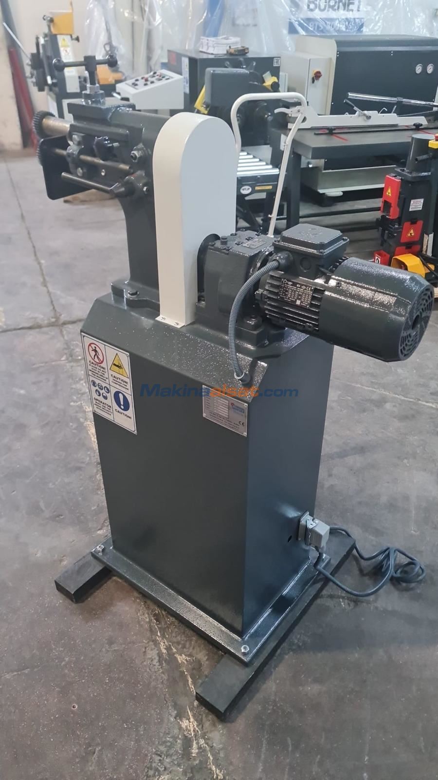 REDÜKTÖR MOTORLU 1,2 MM KORDON MAKİNESİ