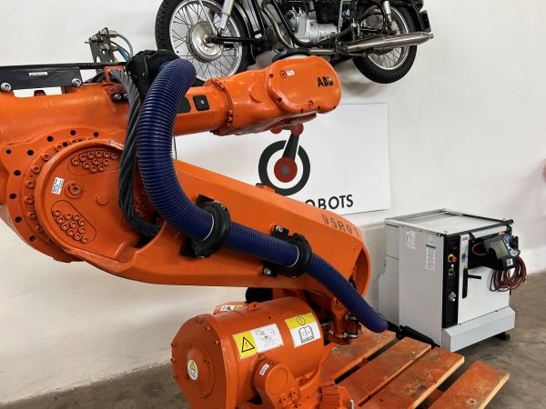 ABB IRB 6640 - 205/2.75 IRC5