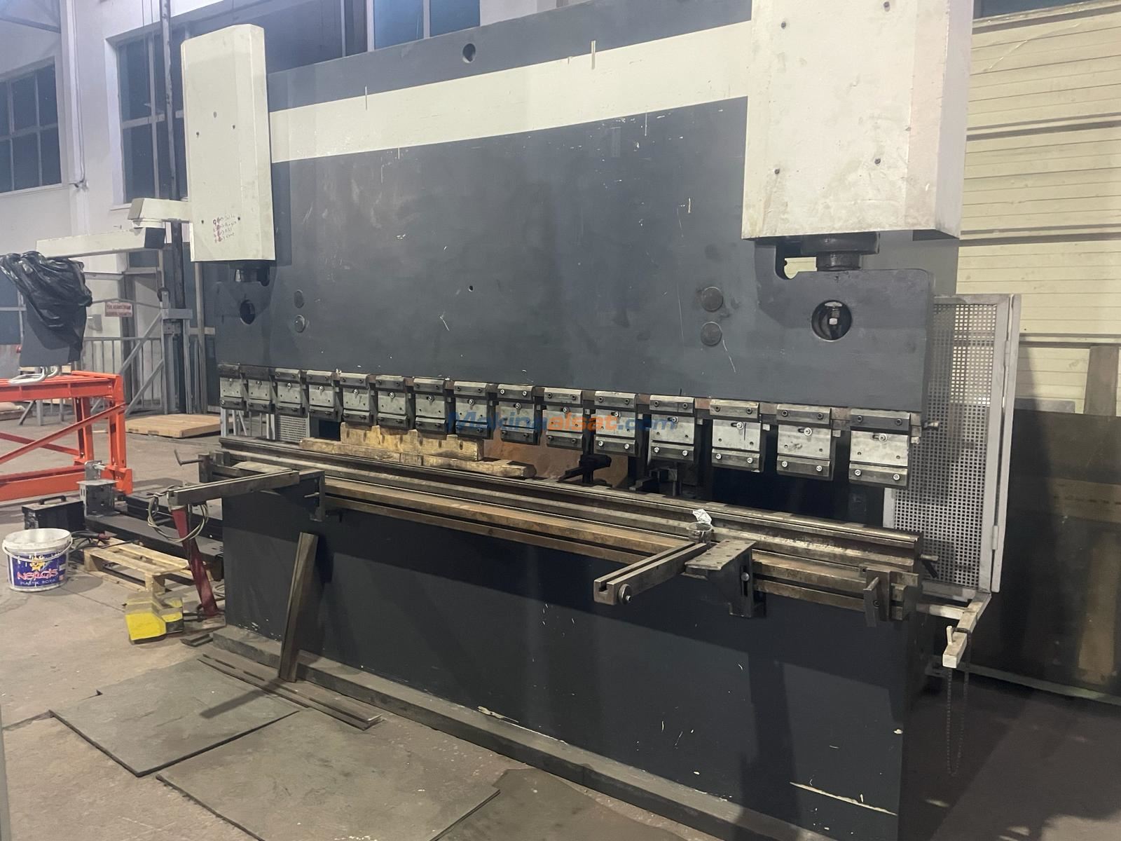 BAYKA APH 3100x200 TON 10 MM NC ABKANT