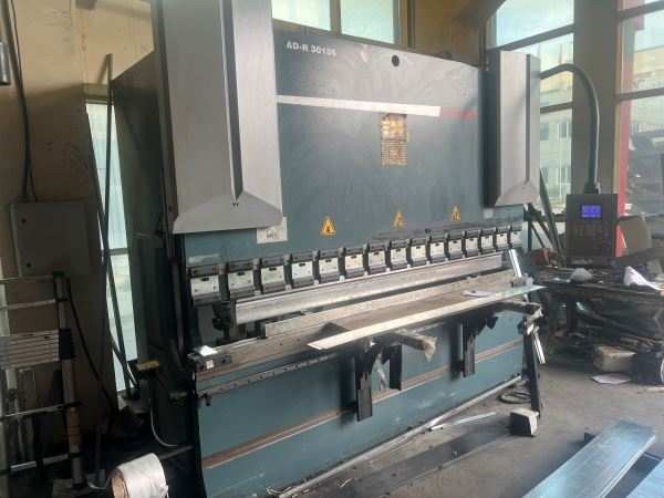 DURMAZLAR 30135 3 EKSENLİ Abkant Pres
