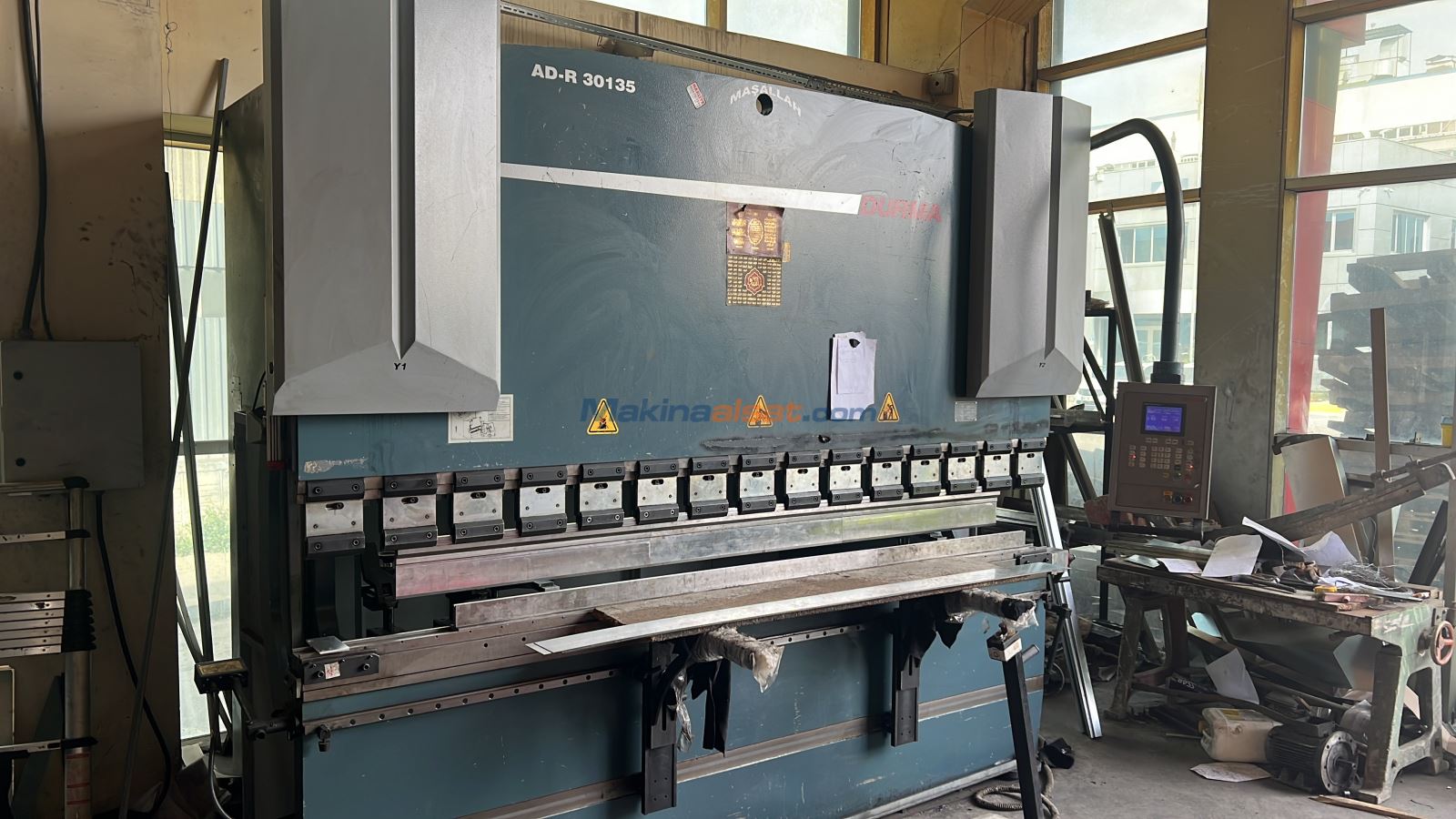 DURMAZLAR 30135 3 EKSENLİ Abkant Pres