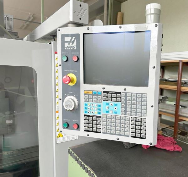 HAAS TM-1PHE CNC Dik İşlem