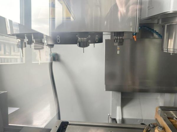 HAAS TM-1PHE CNC Dik İşlem